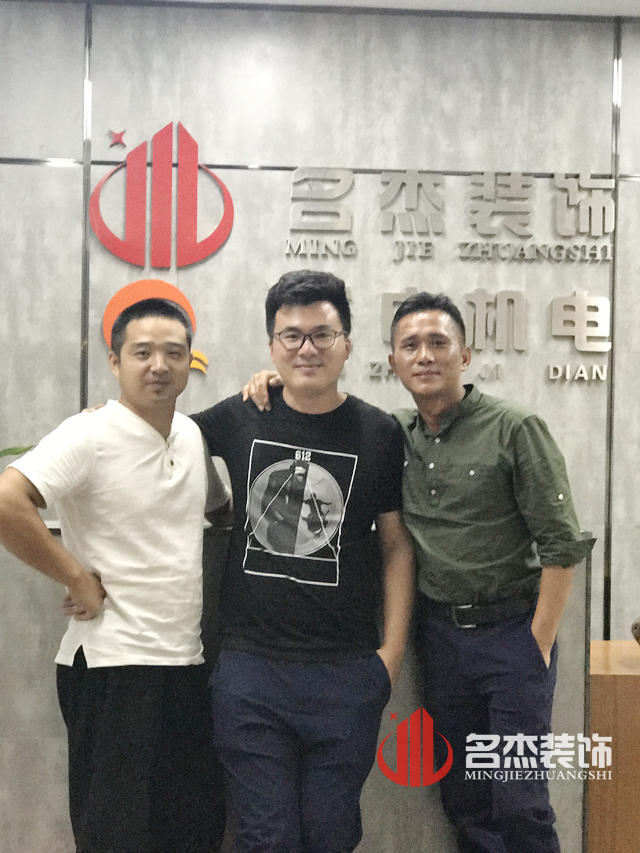办公室叼嘿网站视频.jpg 办公室叼嘿网站视频.jpg