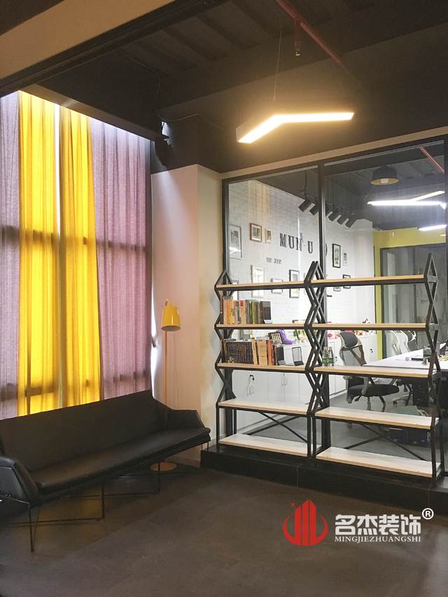 休闲区叼嘿网站视频设计.jpg 休闲区叼嘿网站视频设计.jpg