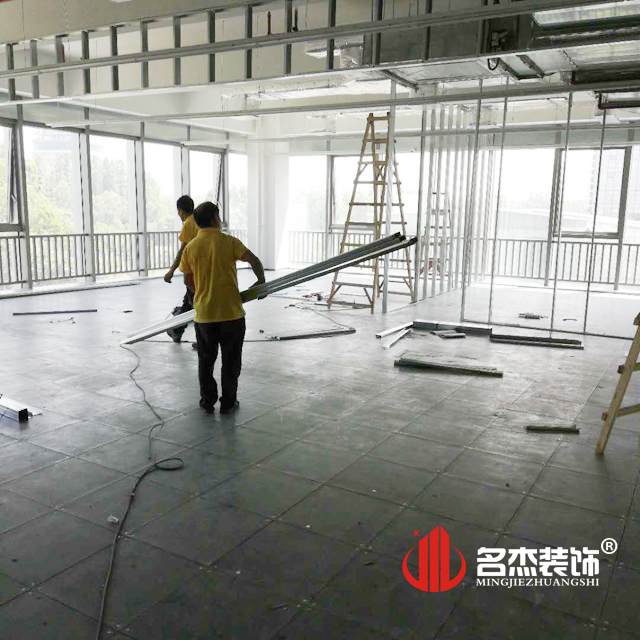 办公室叼嘿网站视频设计开工照.jpg