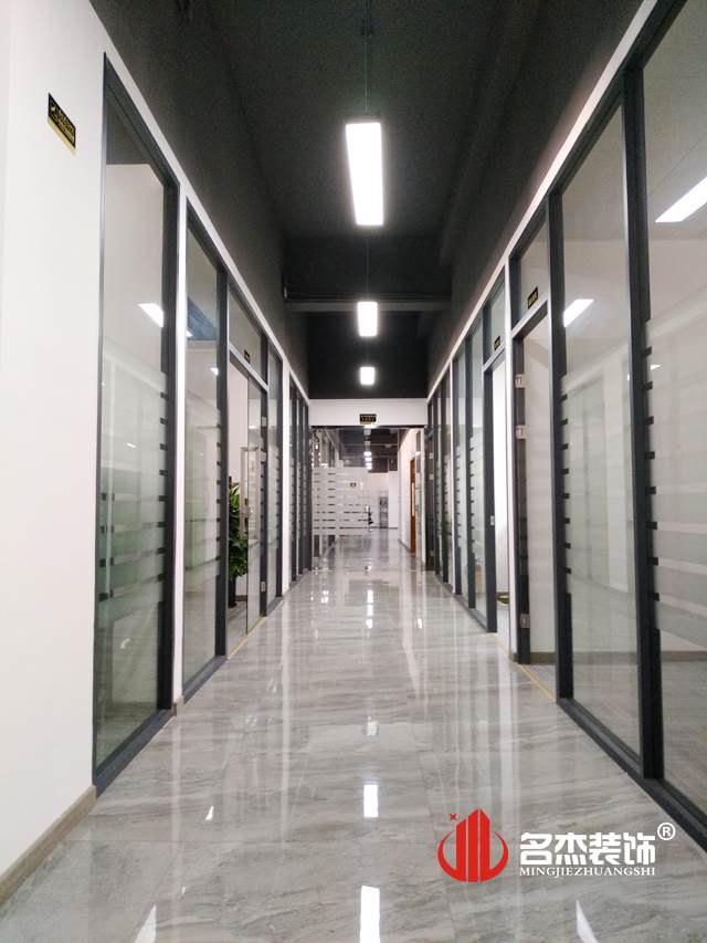 走道叼嘿网站视频设计完工照.jpg 走道叼嘿网站视频设计完工照.jpg