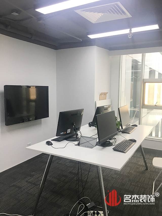 教育培训叼嘿网站视频.jpg 教育培训叼嘿网站视频.jpg