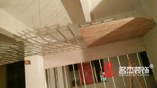 办公室叼嘿网站视频现场.jpg