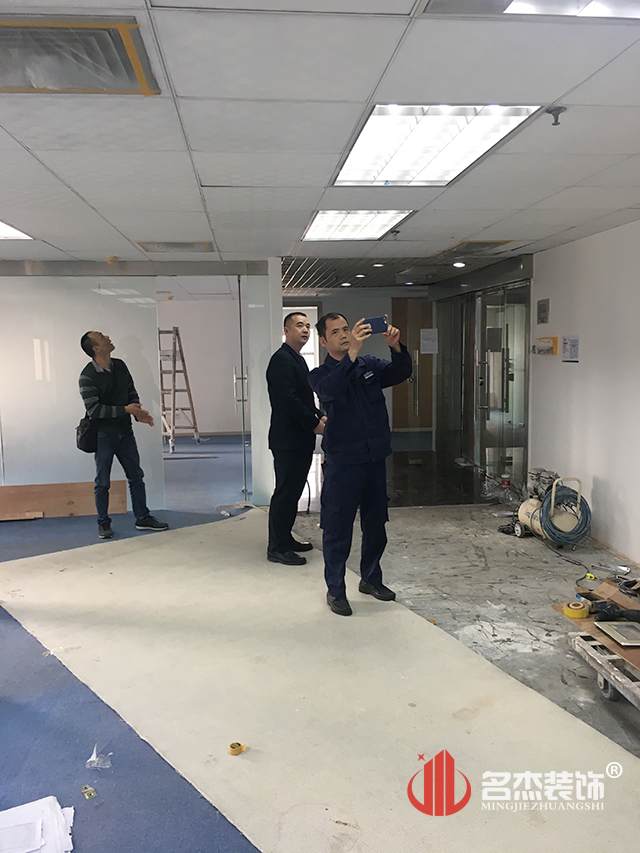 办公室叼嘿网站视频设计.jpg