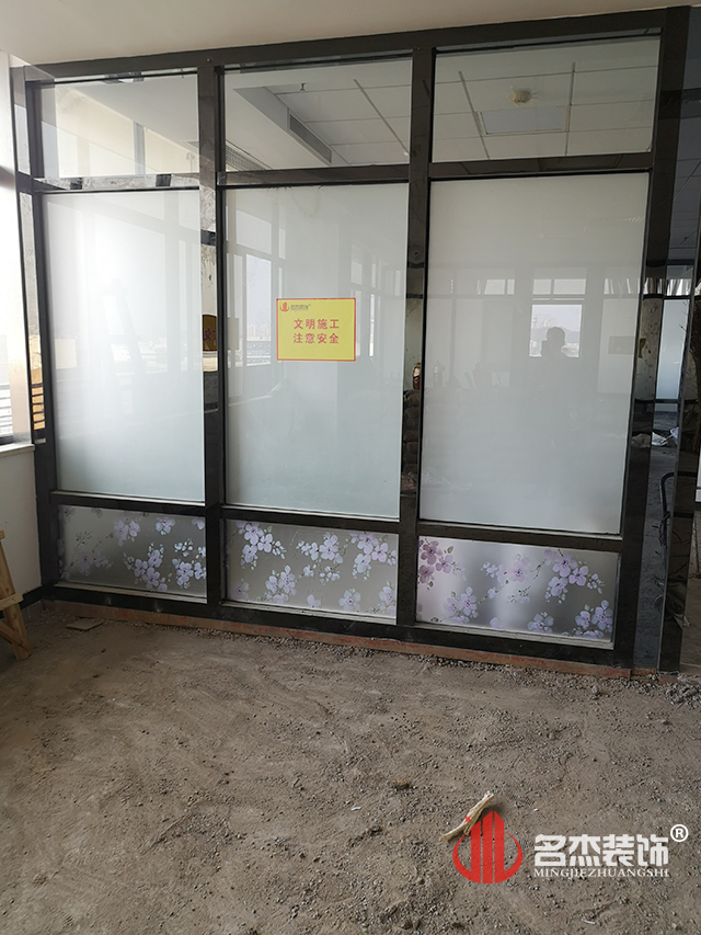 办公室叼嘿网站视频.jpg 办公室叼嘿网站视频.jpg