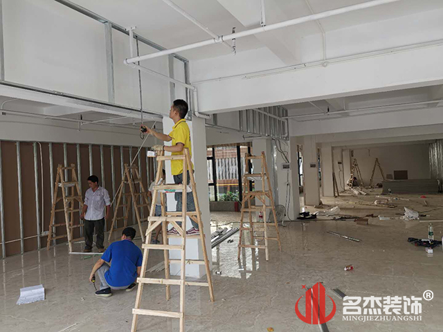 办公室叼嘿网站视频