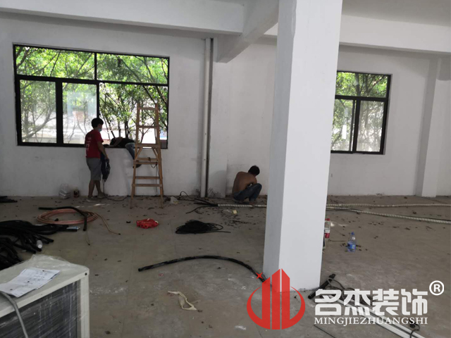 办公室叼嘿网站视频