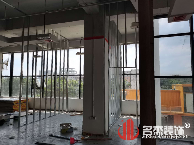 办公室叼嘿网站视频