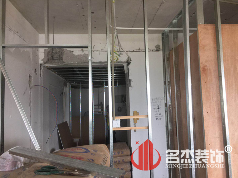 办公室叼嘿网站视频