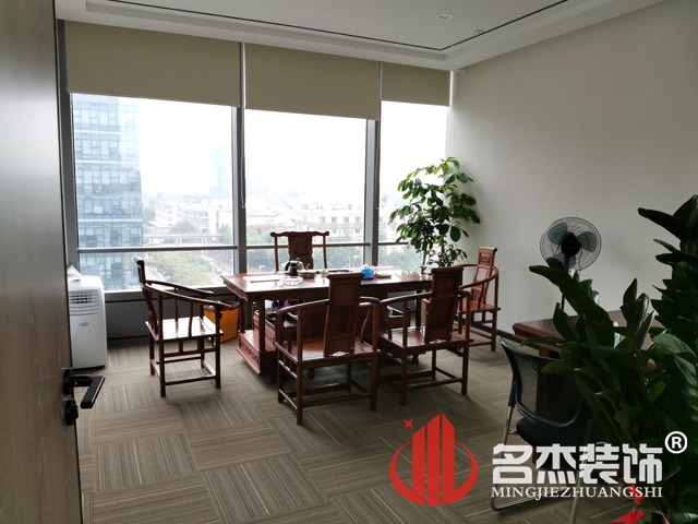 办公室叼嘿网站视频