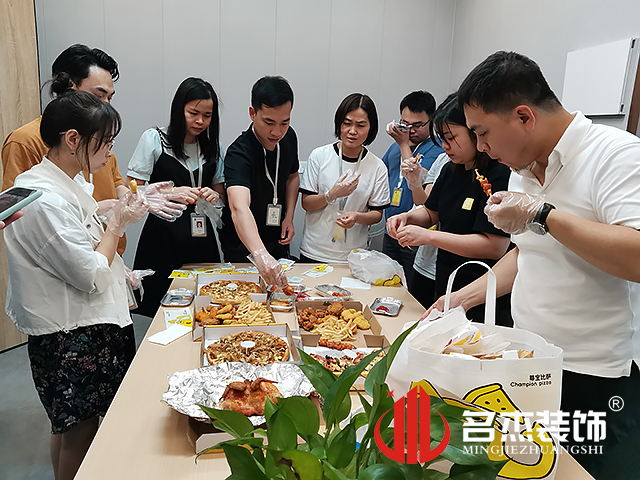 广州办公室叼嘿网站视频设计