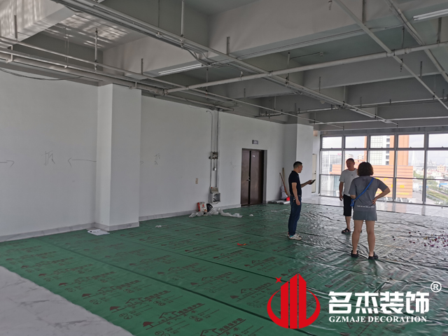 广州办公室叼嘿网站视频设计