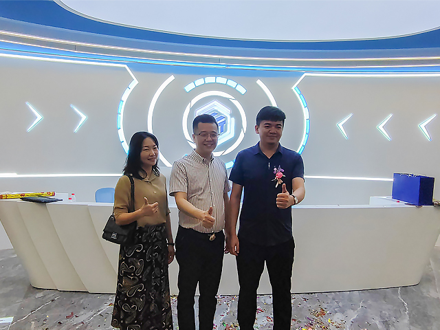 广州办公室叼嘿网站视频设计