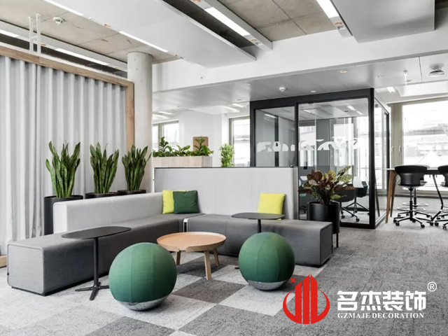 广州办公室叼嘿网站视频设计案例
