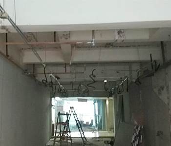 优佳尚品300方办公室叼嘿网站视频施工现场