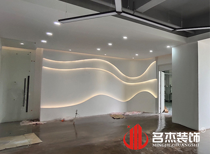 巡工地日记，米乐皮具办公室叼嘿网站视频项目紧张进行中