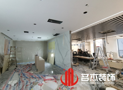 巡工地日记，南讯股份办公室叼嘿网站视频项目紧张进行中